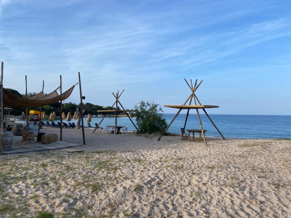 Les Lodges De La Plage U Dragulinu Sari-Solenzara Exterior foto